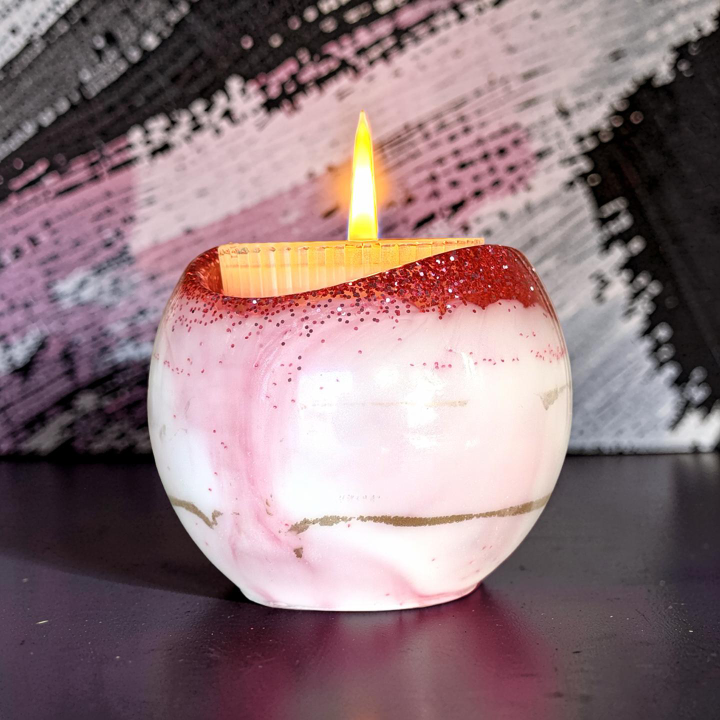 Curved Candle Holder- Pink